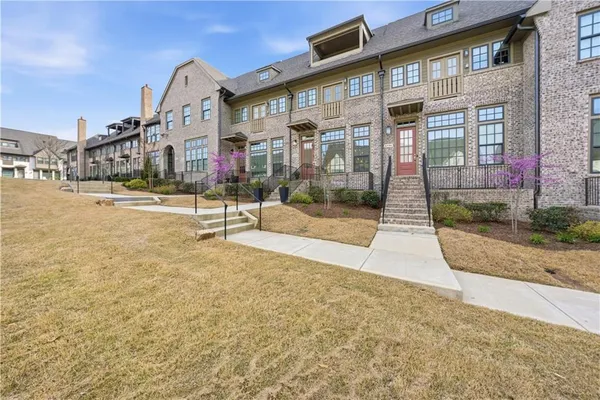 $925,000 | 6832 Crescendo Court, Atlanta, GA 30328