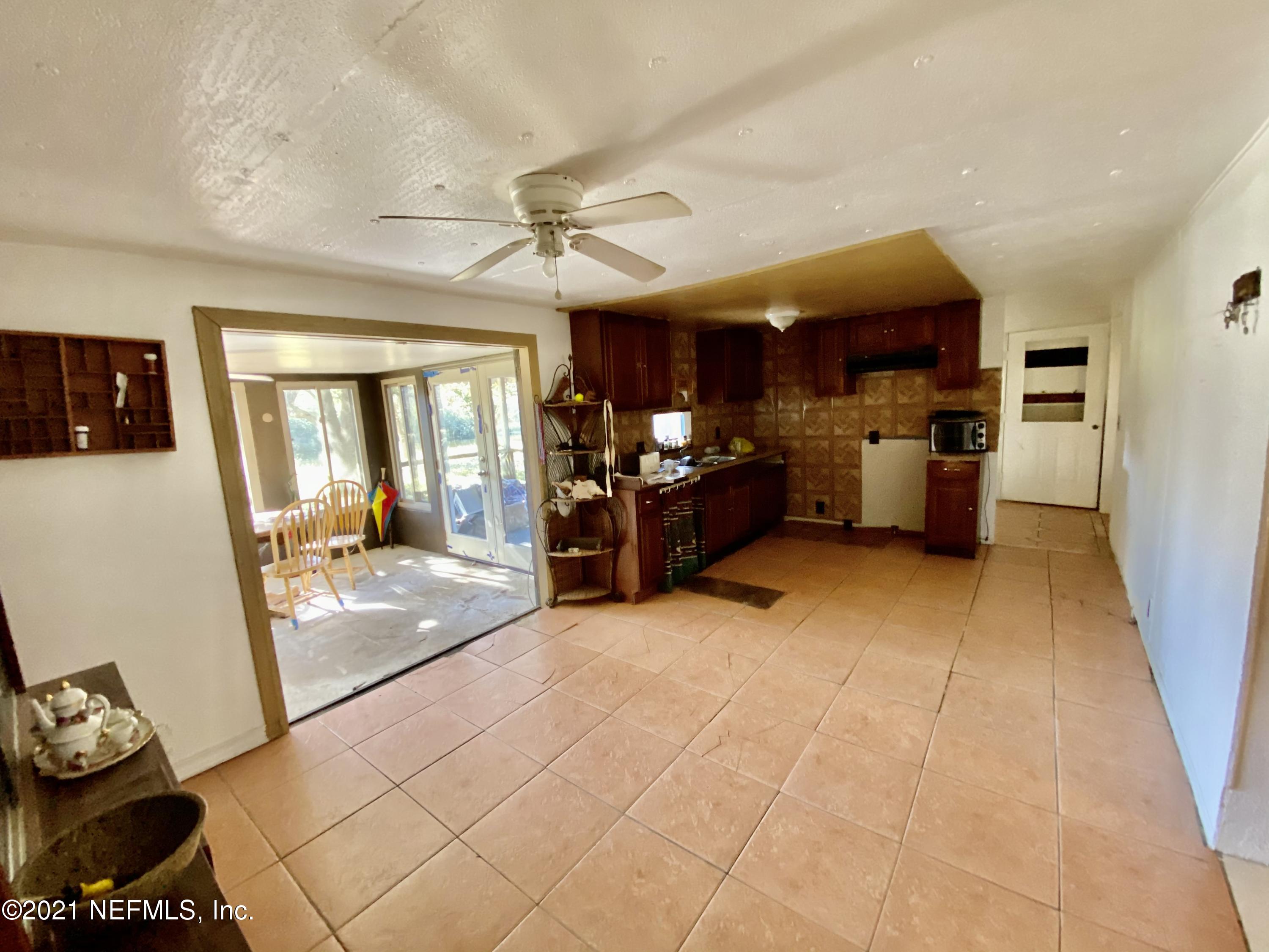 16050 Shellcracker Road Jacksonville, FL 32226 - Photo 17 of 45 kitchen and dining room