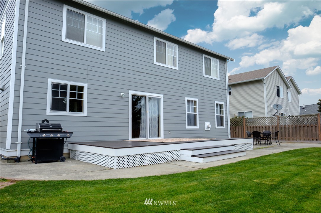 2212 Riley Road Mount Vernon, WA 98274 - Photo 2 of 19 Gallery Image 2