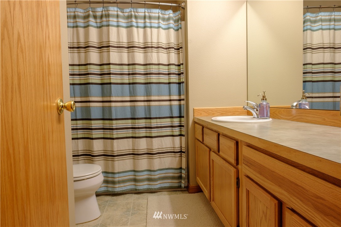 2212 Riley Road Mount Vernon, WA 98274 - Photo 12 of 19 Gallery Image 12