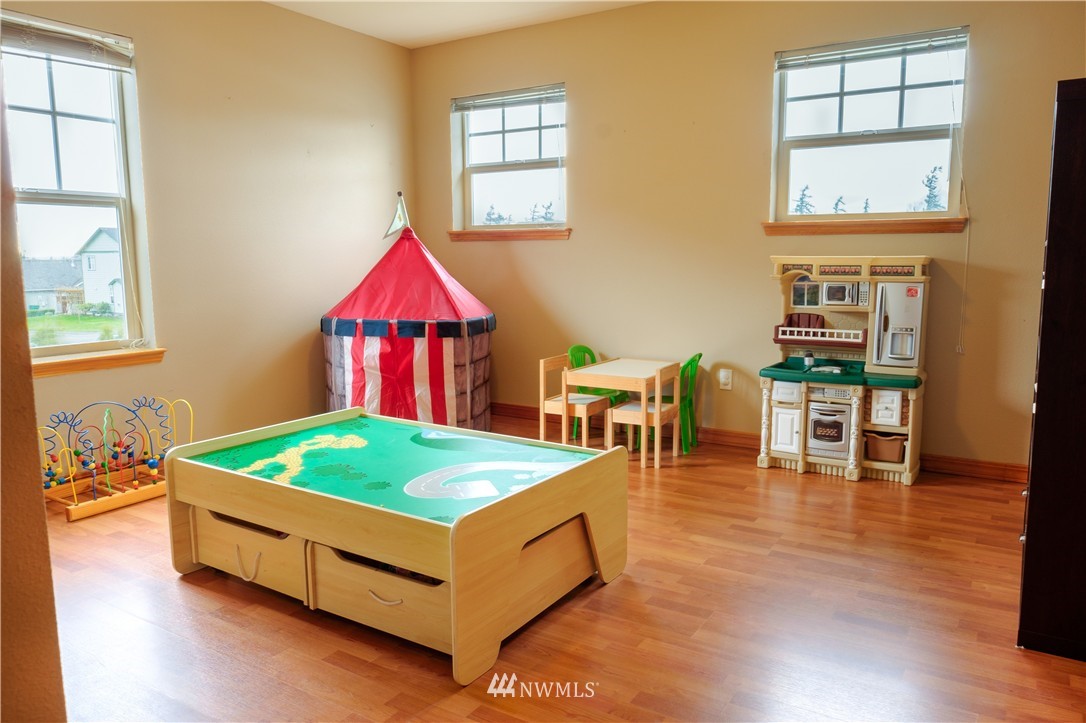 2212 Riley Road Mount Vernon, WA 98274 - Photo 17 of 19 Gallery Image 17