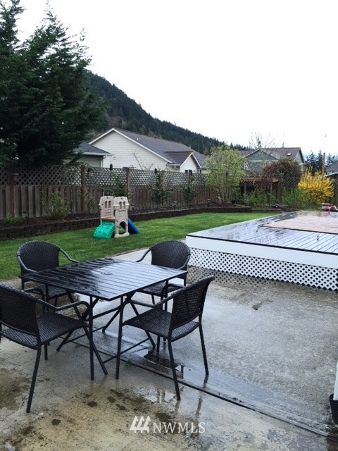 2212 Riley Road Mount Vernon, WA 98274 - Photo 8 of 19 Gallery Image 8