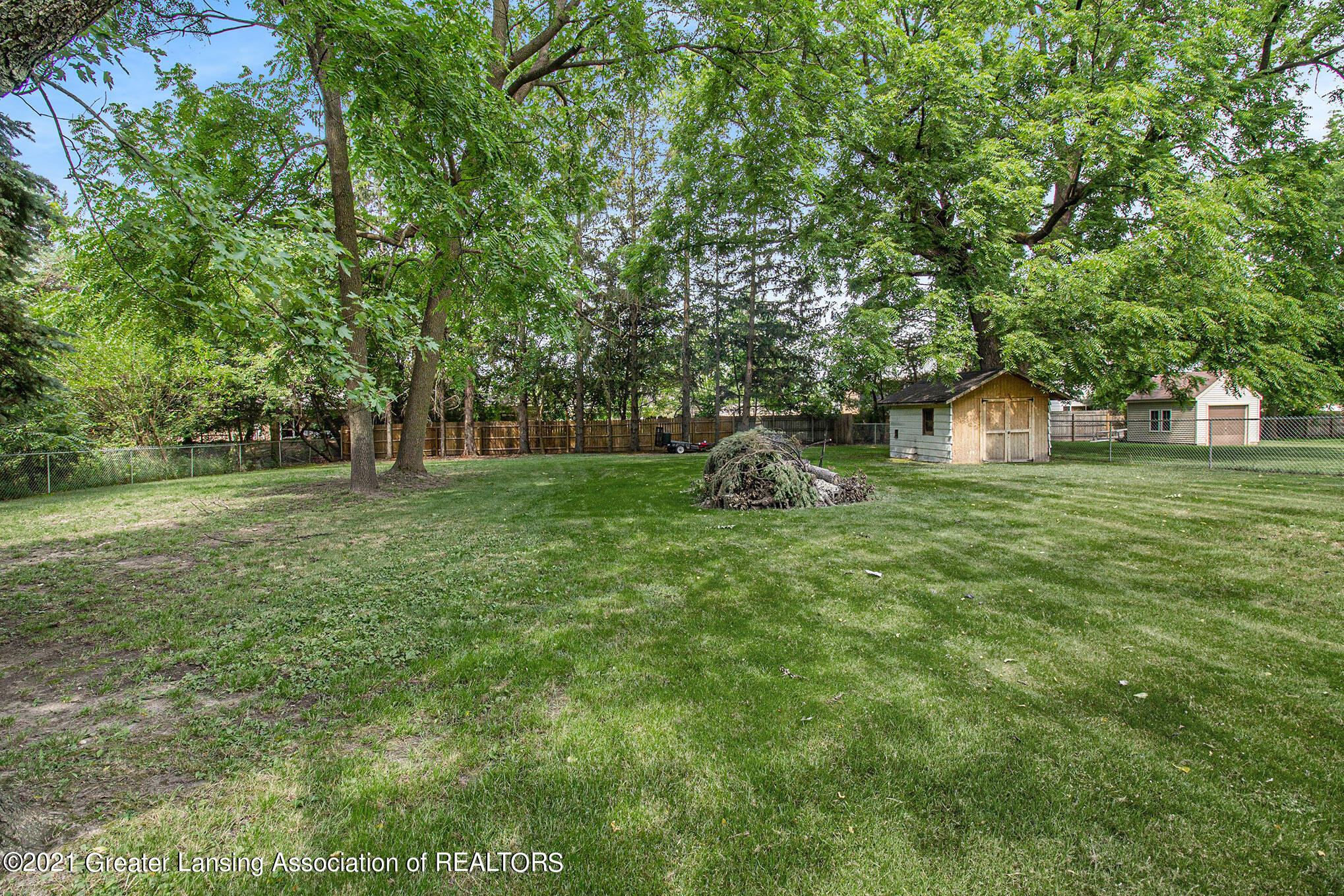 15790 Brook Road Lansing, MI 48906 - Photo 24 of 25 IMG_3553