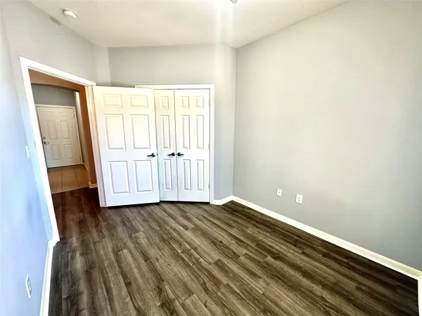 $1,600 | 2815 Kings Crossing Drive, Unit 209, Kingwood, TX 77345