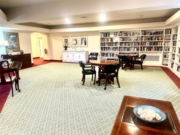 $1,600 | 2815 Kings Crossing Drive, Unit 209, Kingwood, TX 77345