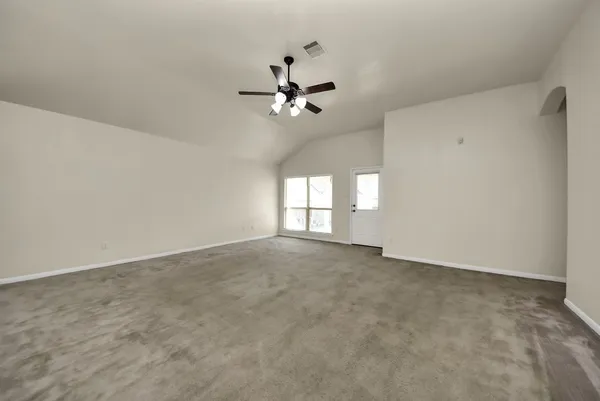 $2,100 | 8226 Silent Deep Drive, Rosenberg, TX 77469