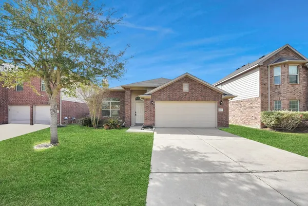 $2,100 | 8226 Silent Deep Drive, Rosenberg, TX 77469