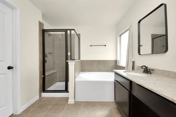 $2,100 | 8226 Silent Deep Drive, Rosenberg, TX 77469