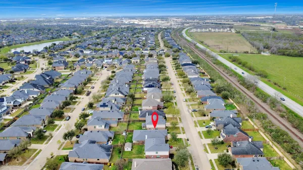 $2,100 | 8226 Silent Deep Drive, Rosenberg, TX 77469