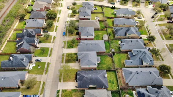 $2,100 | 8226 Silent Deep Drive, Rosenberg, TX 77469