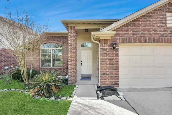 $2,100 | 8226 Silent Deep Drive, Rosenberg, TX 77469