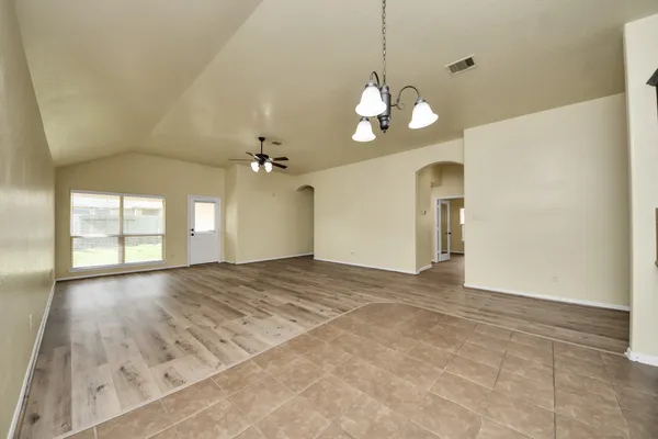 $2,100 | 8226 Silent Deep Drive, Rosenberg, TX 77469