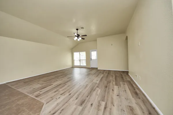 $2,100 | 8226 Silent Deep Drive, Rosenberg, TX 77469