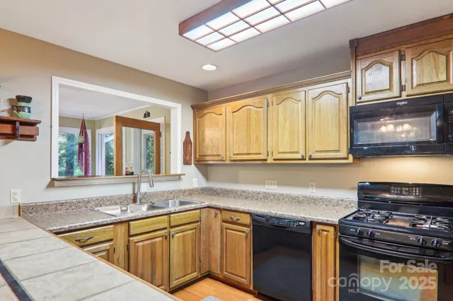 $509,900 | 123 Brandymill Loop, Etowah, NC 28729