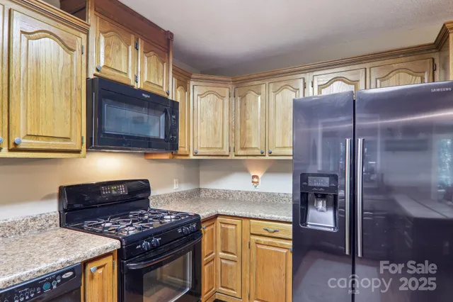 $509,900 | 123 Brandymill Loop, Etowah, NC 28729