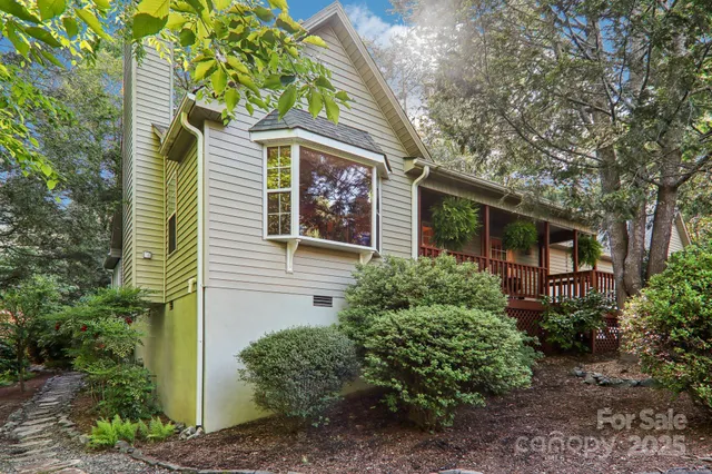 $509,900 | 123 Brandymill Loop, Etowah, NC 28729