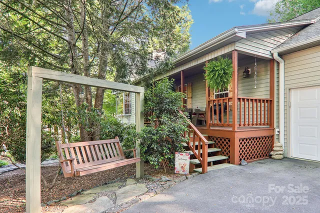 $509,900 | 123 Brandymill Loop, Etowah, NC 28729