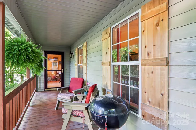 $509,900 | 123 Brandymill Loop, Etowah, NC 28729