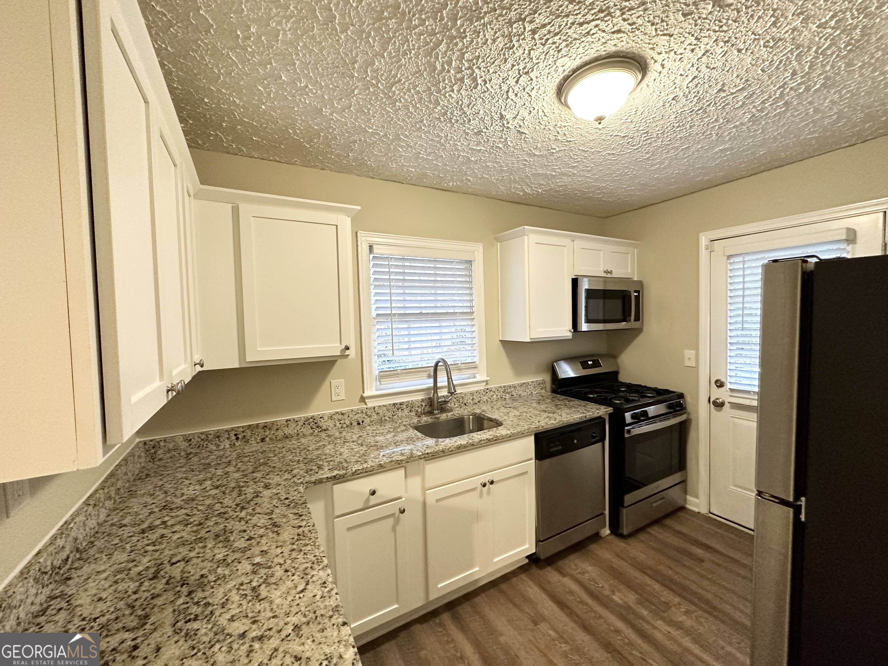 2922 Dale Place Decatur, GA 30032 - Photo 4 of 11