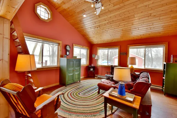 $525,000 | 13326 County 15, Sauk Centre, MN 56378