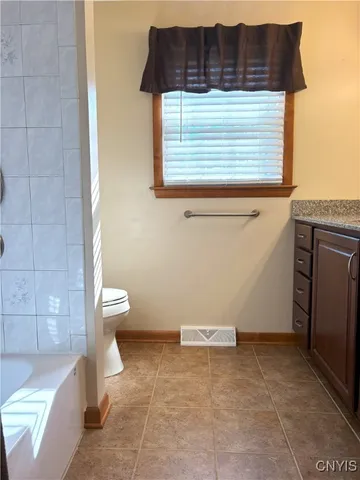 $295,500 | 7658 Clover Road, Syracuse, NY 13212