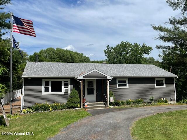 33 Woodin Road Halfmoon, NY 12065 - Photo 1 of 44 IMG_5281