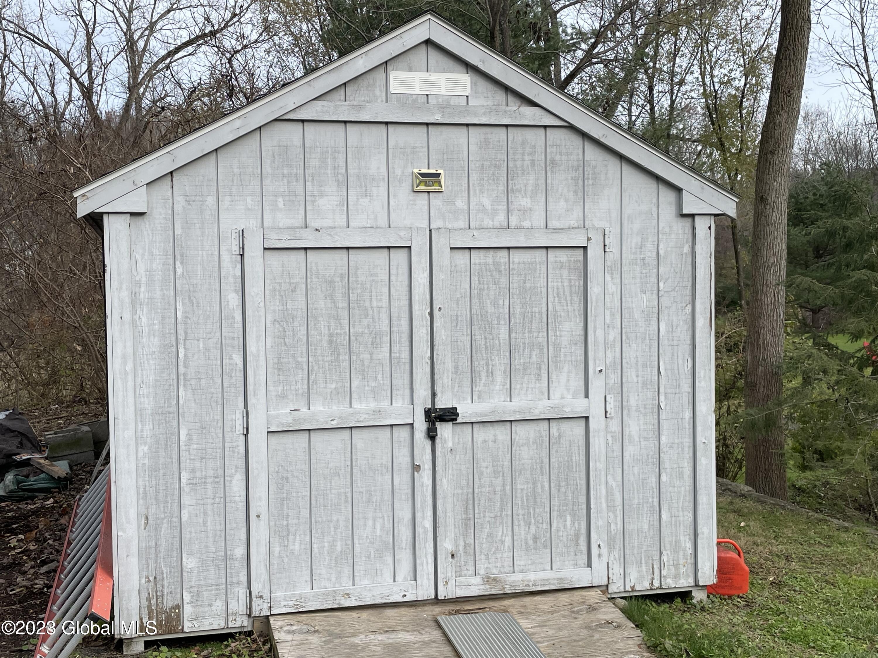 33 Woodin Road Halfmoon, NY 12065 - Photo 43 of 44 IMG_1337