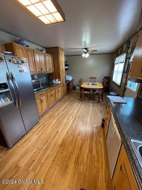 33 Woodin Road Halfmoon, NY 12065 - Photo 8 of 44 IMG_4253