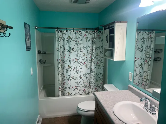 $199,900 | 1323 Kandiyohi Avenue Southwest, Willmar, MN 56201