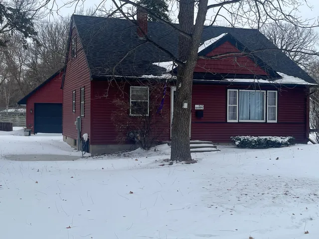 $199,900 | 1323 Kandiyohi Avenue Southwest, Willmar, MN 56201