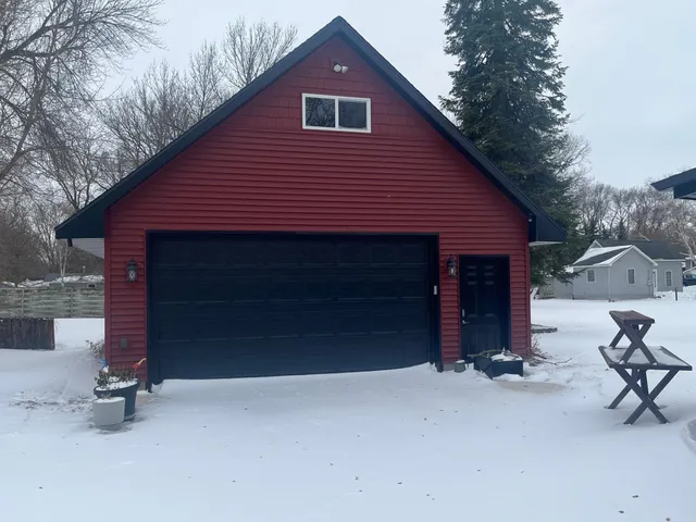 $199,900 | 1323 Kandiyohi Avenue Southwest, Willmar, MN 56201