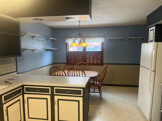 $199,900 | 1323 Kandiyohi Avenue Southwest, Willmar, MN 56201