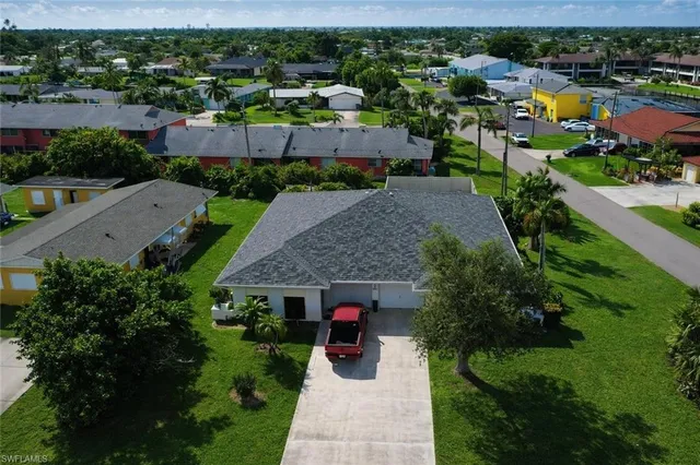 $435,000 | 4012-4010 Southeast 11th Place, Cape Coral, FL 33904