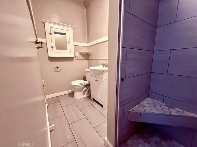 a bathroom with a toilet