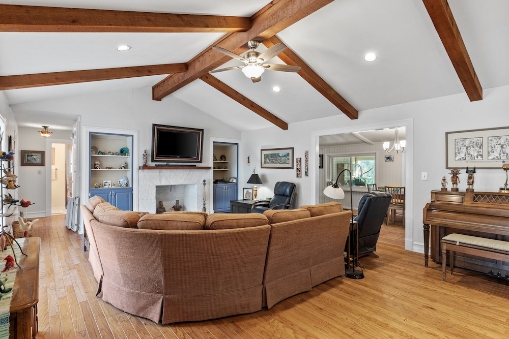 33 Oak Haven Road Fredericksburg, TX 78624 - Photo 13 of 54