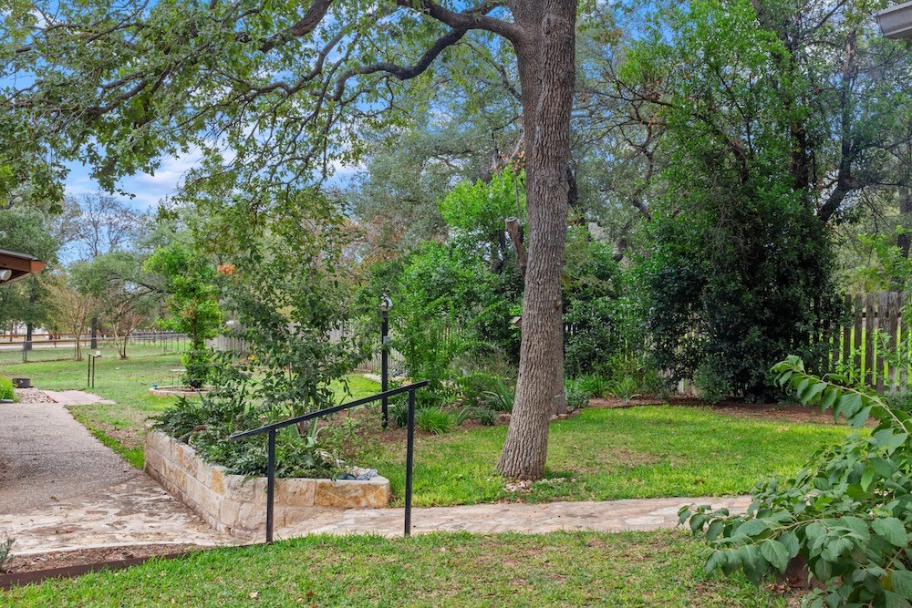 33 Oak Haven Road Fredericksburg, TX 78624 - Photo 38 of 54