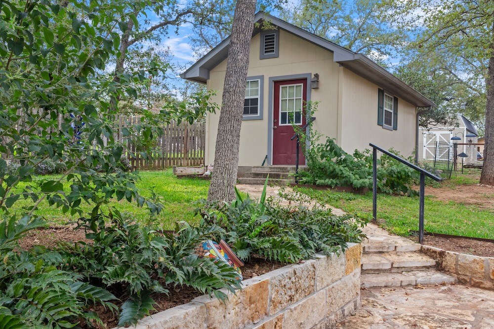 33 Oak Haven Road Fredericksburg, TX 78624 - Photo 39 of 54