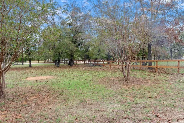 $629,900 | 33 Oak Haven Road, Fredericksburg, TX 78624