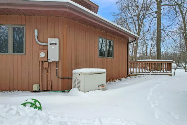 $299,900 | N1417 Oak Park Drive, Menominee, MI 49858