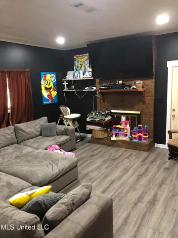 $240,000 | 213 Harbor Lane, Brandon, MS 39047