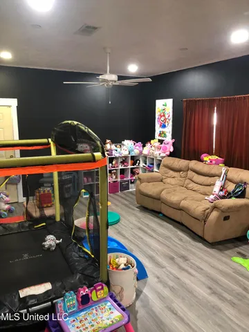 $240,000 | 213 Harbor Lane, Brandon, MS 39047