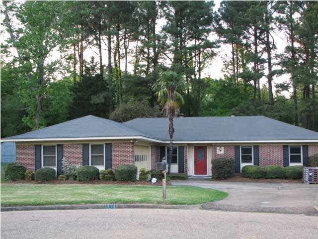 1410 Huntcliff Way Clinton, MS 39056 - Photo 1 of 16 Front of House