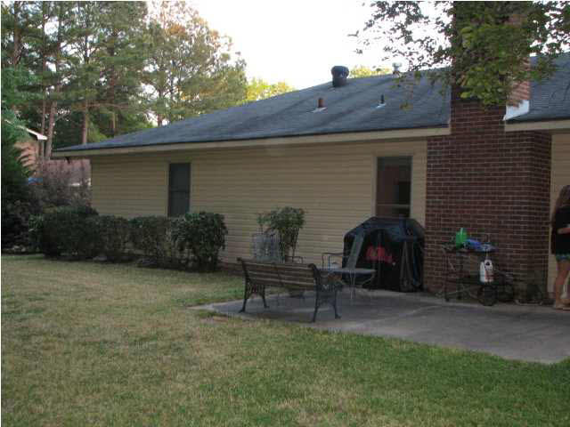 1410 Huntcliff Way Clinton, MS 39056 - Photo 13 of 16 Back of House