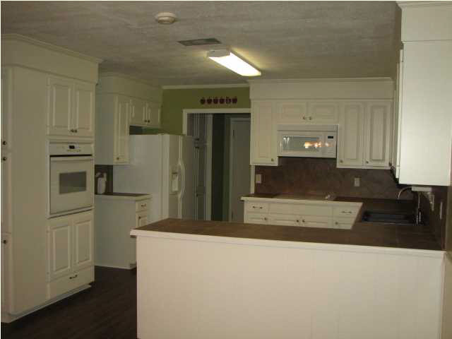 1410 Huntcliff Way Clinton, MS 39056 - Photo 5 of 16 Kitchen