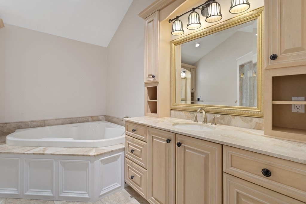 7 Wainwright Road, Unit 55 Winchester, MA 01890 - Photo 22 of 42