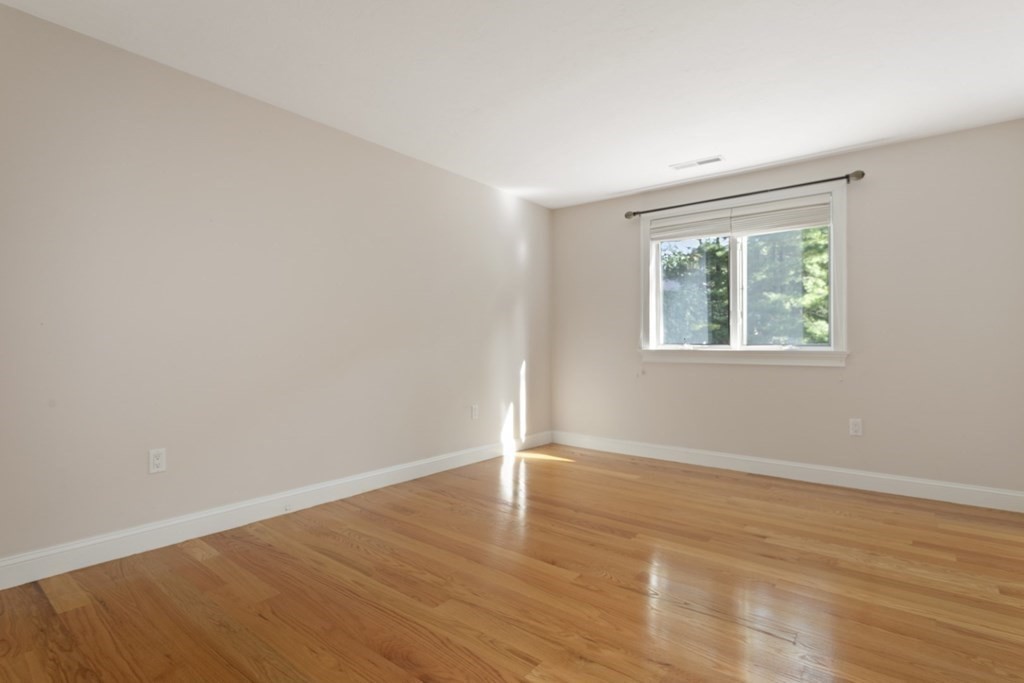 7 Wainwright Road, Unit 55 Winchester, MA 01890 - Photo 27 of 42