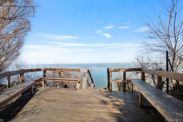 $739,000 | 25 Cliff Road West, Wading River, NY 11792