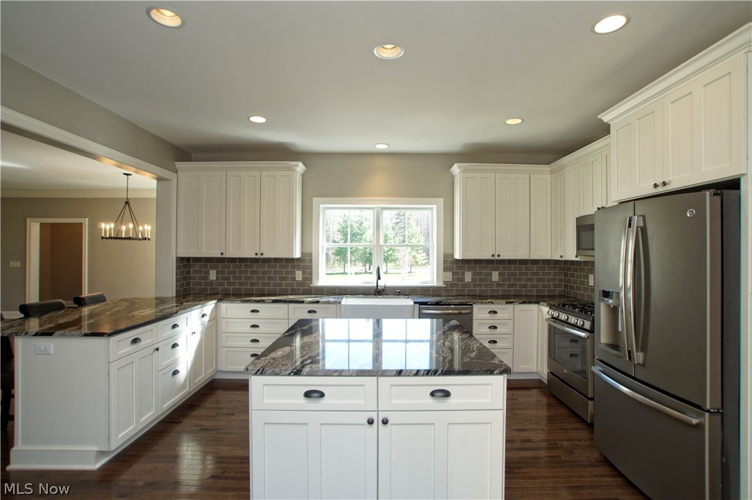 10571 Girdled Road Painesville, OH 44077 - Photo 2 of 30 Gallery Image 2