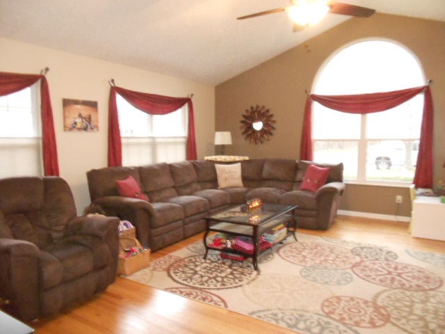 112 Chatham Road St. Louis, MI 48880 - Photo 4 of 21 1830172-3.JPG