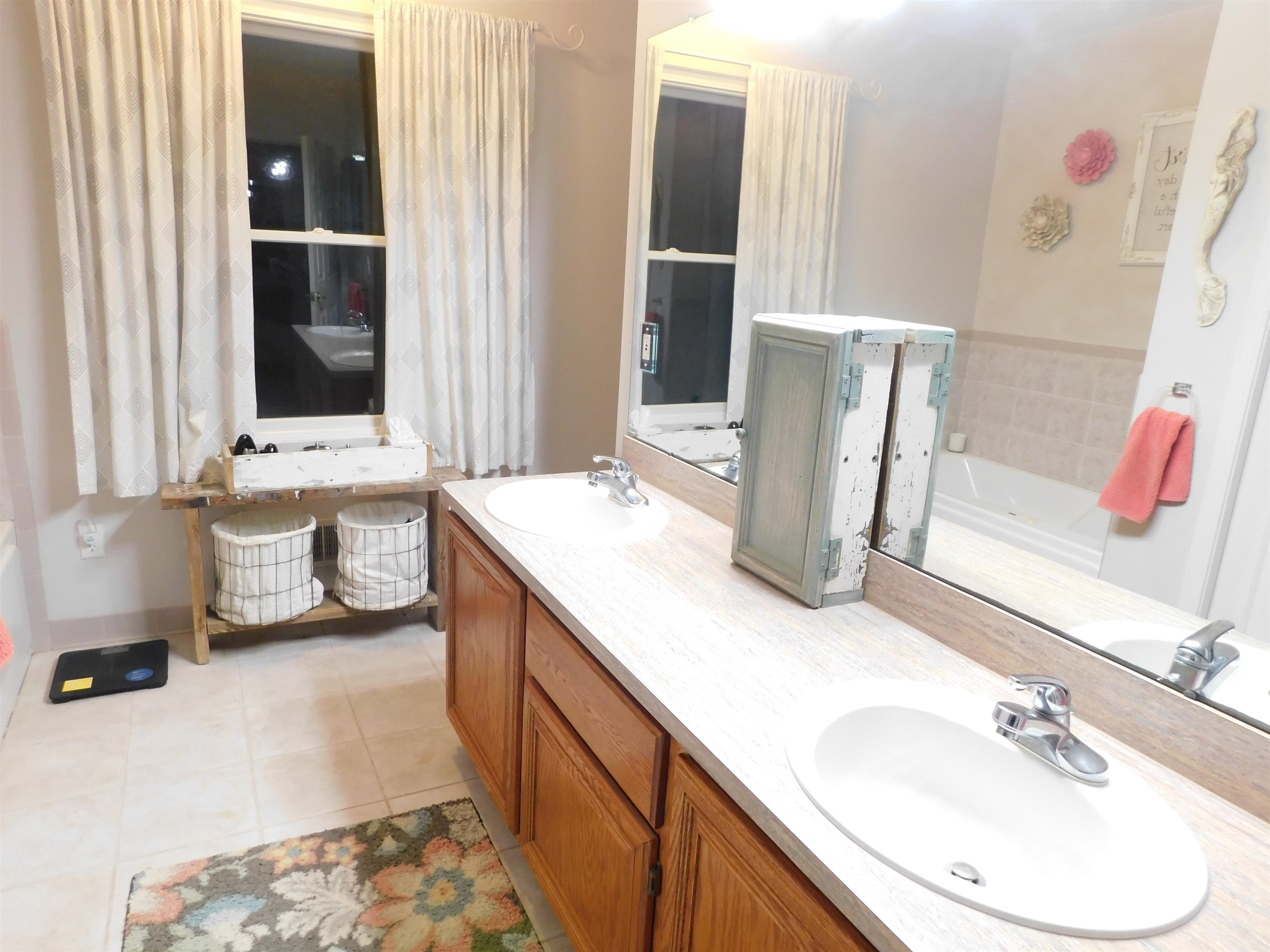 5182 General Squier Road Dryden, MI 48428 - Photo 20 of 42 Master Bathroom